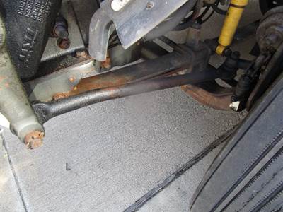 Freightliner Columbia Suspension Parts for a Freightliner COLUMBIA 120