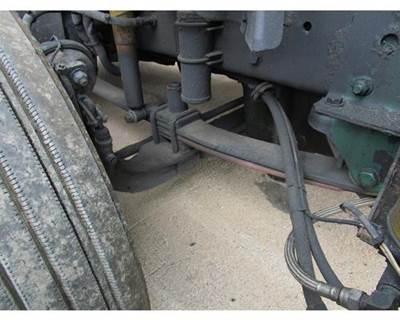 Freightliner Columbia Right Suspension Parts for a Freightliner COLUMBIA 120