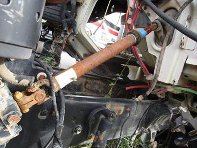 Sterling L7500 Suspension Parts for a Sterling L7501