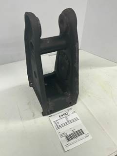 NEW CENTER HANGER HUTCH 1617101.  REFERENCE P/N: SH1060, 16171-01, 25-794,