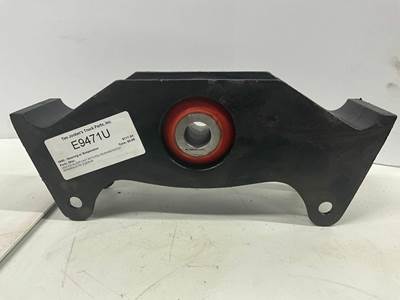 NEW EQUALIZER CAST WITH POLY BUSHING HUTCH
REFERENCE P/N: EQ028UB