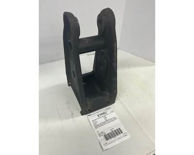 NEW CENTER HANGER HUTCH 1617101.  REFERENCE P/N: SH1060, 16171-01, 25-794,