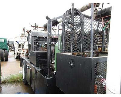 Used Shop Made 14FT Welder Truck Bed with Lincoln Diesel Arc Welder SAM-400 for Freightliner FL70