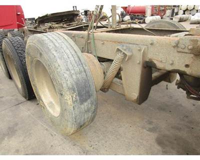 Used Spicer/Dana Lift Axle, Part # D22AU603-104, Fits Mack RD688S