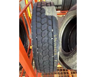 USED TOYO M647 295/75R22.5 REAR DRIVE AXLE TIRE.  TREAD DEPTH 23/32nds