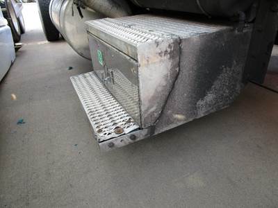 Peterbilt 378 Right Tool Box