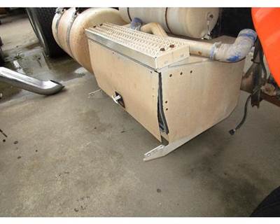 Peterbilt 386 Right Tool Box
