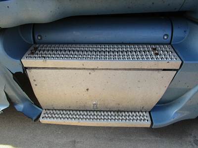 Peterbilt 387 Tool Box