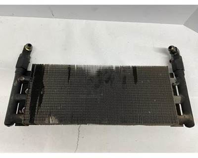Used Fuller externa transmissionl oil cooler.
P/N: 18025