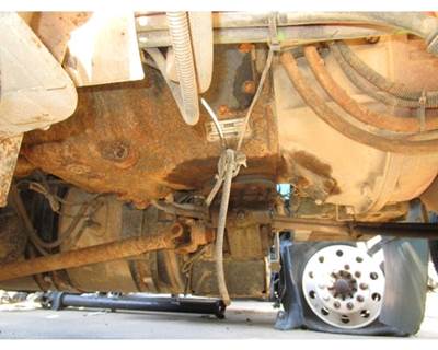Fuller FRO16210C Transmission for a Mack CHU613