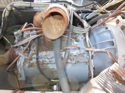 Fuller Transmission for a Freightliner COLUMBIA 120