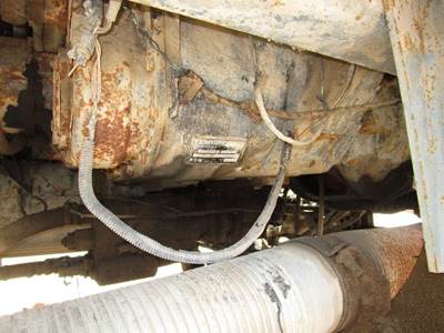 Fuller RTLO14610B Transmission for a Peterbilt 377