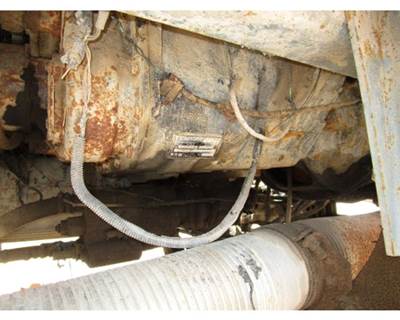 Fuller RTLO14610B Transmission for a Peterbilt 377