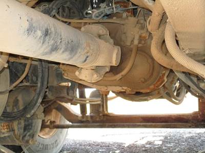 Fuller RTLO15610B Transmission for a Mack CH613