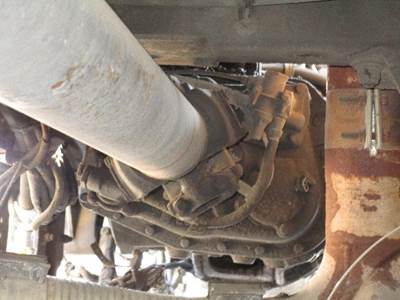 Fuller RTLO16913A Transmission for a Kenworth T600