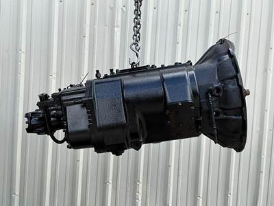 Fuller RTLO16913A Transmission for a Freightliner COLUMBIA 120