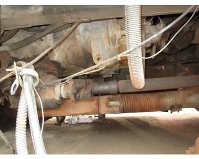 Fuller RTLO18918B Transmission for a Peterbilt 379
