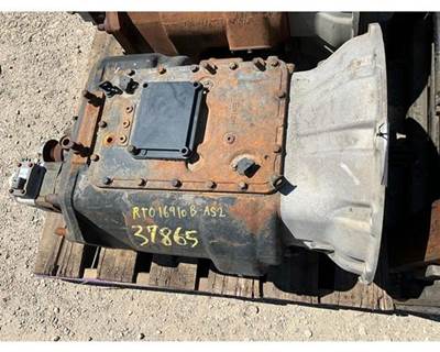 Fuller RTO16910B-AS2 Transmission for a Freightliner ST120