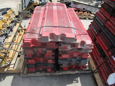 Cummins ISX Valve Cover