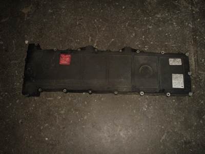 Detroit DD13 Valve Cover