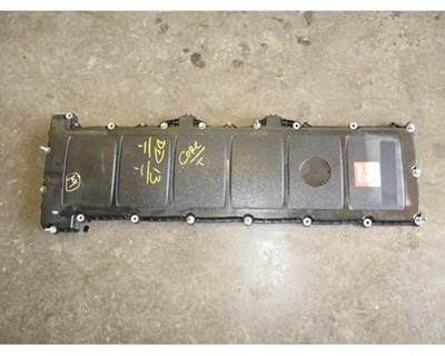 Detroit DD13 Valve Cover