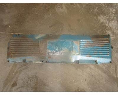 International DT466E Valve Cover