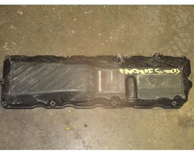 International DT570 Valve Cover