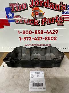Mack E7 Valve Cover