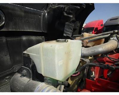 Kenworth T680 Windshield Washer Reservoir