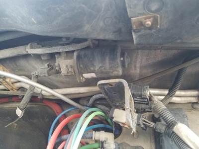 Freightliner Cascadia Windshield Wiper Motor for a Freightliner CASCADIA 125