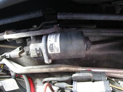 Freightliner Cascadia Windshield Wiper Motor for a Freightliner CASCADIA 125