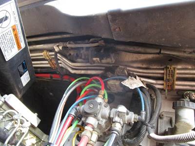 Freightliner Cascadia Windshield Wiper Motor for a Freightliner CASCADIA 125