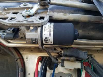 Freightliner Cascadia Windshield Wiper Motor for a Freightliner CASCADIA 125