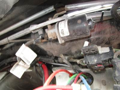 Freightliner Cascadia Windshield Wiper Motor for a Freightliner CASCADIA 113BBC