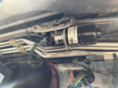 Freightliner Cascadia Windshield Wiper Motor for a Freightliner CASCADIA 125