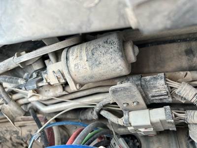 Freightliner Cascadia Windshield Wiper Motor for a Freightliner CASCADIA 125