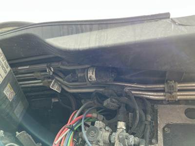 Freightliner Cascadia Windshield Wiper Motor for a Freightliner CASCADIA 125