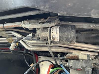 Freightliner Cascadia Windshield Wiper Motor for a Freightliner CASCADIA 125