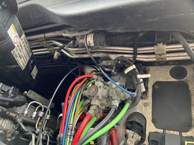 Freightliner Cascadia Windshield Wiper Motor for a Freightliner CASCADIA 125