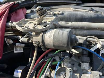 Freightliner Cascadia Windshield Wiper Motor for a Freightliner CASCADIA 125