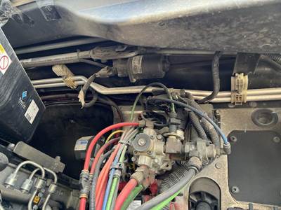 Freightliner Cascadia Windshield Wiper Motor for a Freightliner CASCADIA 125