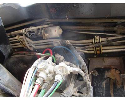 Freightliner Cascadia Windshield Wiper Motor for a Freightliner CASCADIA 125