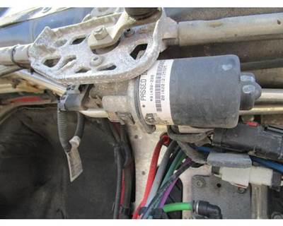 Freightliner Cascadia Windshield Wiper Motor for a Freightliner CASCADIA 125
