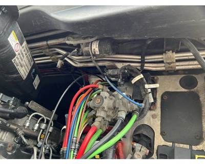 Freightliner Cascadia Windshield Wiper Motor for a Freightliner CASCADIA 125