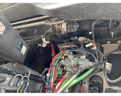 Freightliner Cascadia Windshield Wiper Motor for a Freightliner CASCADIA 125