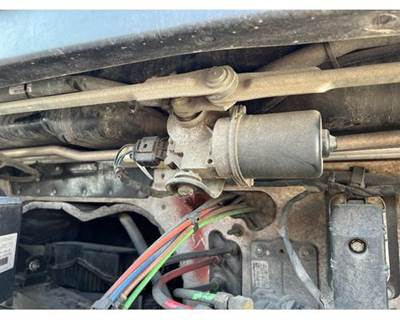 Freightliner Cascadia Windshield Wiper Motor for a Freightliner CASCADIA 126