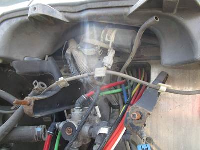 Freightliner Columbia Windshield Wiper Motor for a Freightliner COLUMBIA 120
