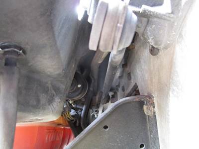 Freightliner Columbia Windshield Wiper Motor for a Freightliner COLUMBIA 120