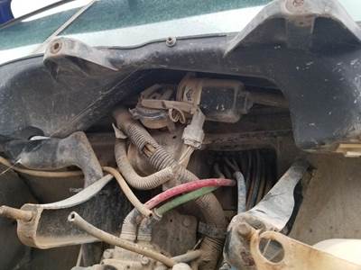 Freightliner Columbia Windshield Wiper Motor for a Freightliner COLUMBIA 120