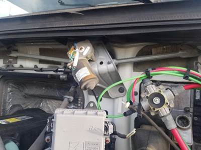 Volvo VNL Windshield Wiper Motor